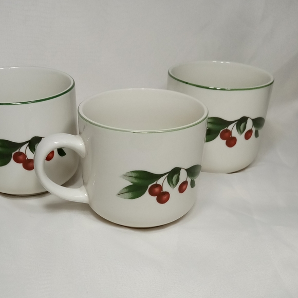 Set of 3 The Cades Cove Collection Apple Blossoms Cherries Coffee Cups - Picture 6 of 7